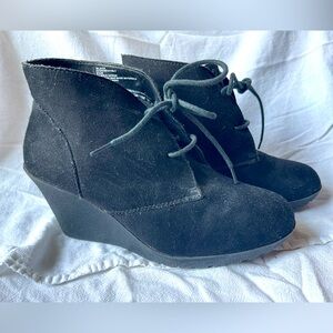 Black suede-like wedge booties 9.5 by Merona